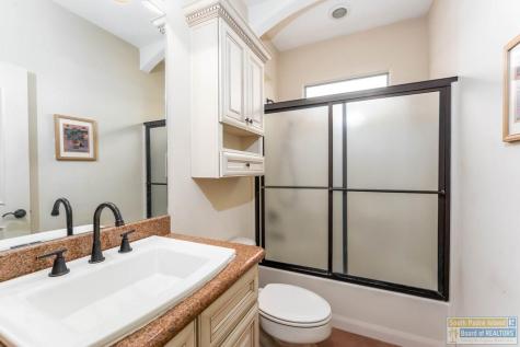 1 Hacienda Drive Laguna Vista TX 78578
