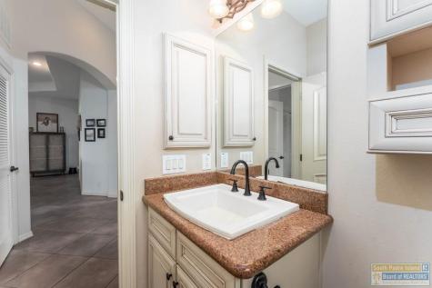 1 Hacienda Drive Laguna Vista TX 78578