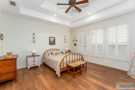 1 Hacienda Drive Laguna Vista TX 78578