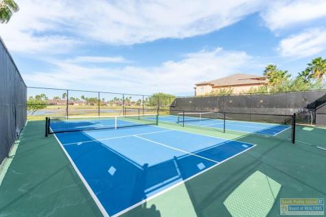 1 Hacienda Drive Laguna Vista TX 78578