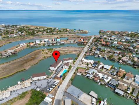 401 Island Avenue Port Isabel TX 78578