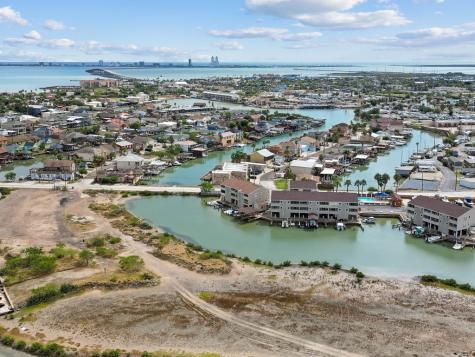 401 Island Avenue Port Isabel TX 78578