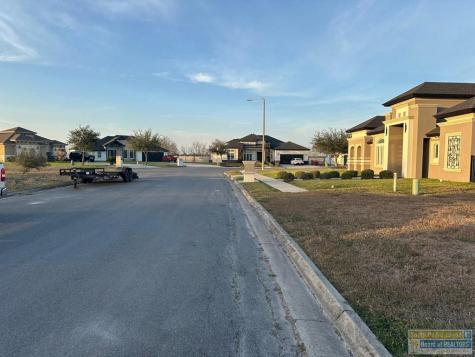 124 Canteros Drive Rancho Viejo TX 78575