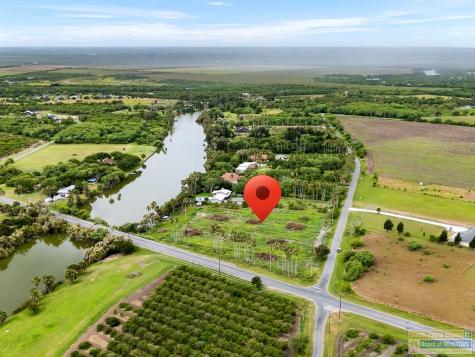 100 W Toronja Drive Bayview TX 78566