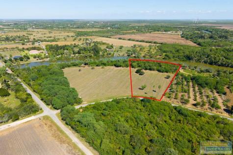 4 W Resaca Drive Bayview TX 78566