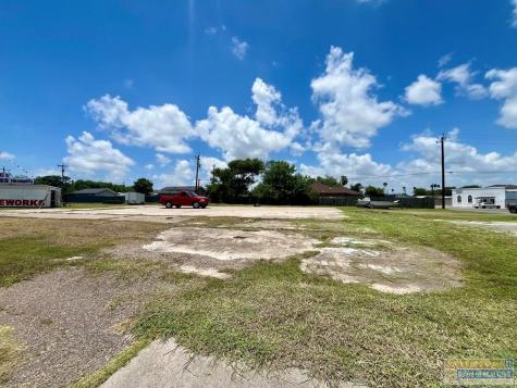 47632 Highway 100 Laguna Heights TX 78578