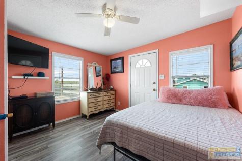 725 Bayshore Drive Port Mansfield TX 78598