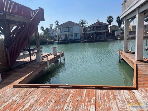 921 Bass Avenue Port Isabel TX 78578