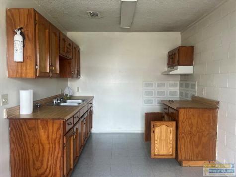 5020 N La Homa Road Mission TX 78574
