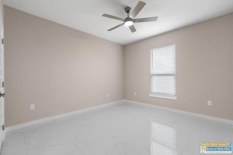 562 N Avenida Del Sol Brownsville TX 78526