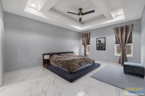 6105 Pipers Walk Brownsville TX 78526
