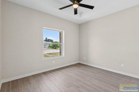 721 Carnation Los Fresnos TX 78566