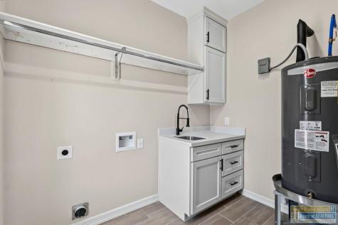 721 Carnation Los Fresnos TX 78566