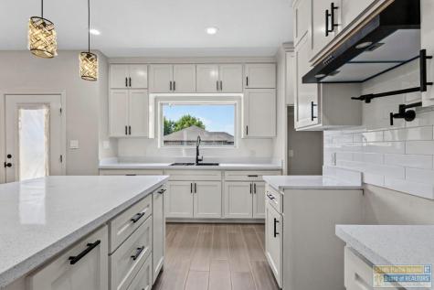 721 Carnation Los Fresnos TX 78566