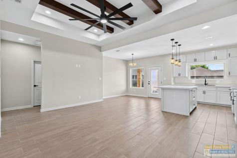 721 Carnation Los Fresnos TX 78566