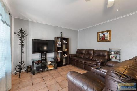 1513 E Crockett Avenue Harlingen TX 78550