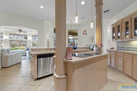 5 Laguna Madre Drive Laguna Vista TX 78578