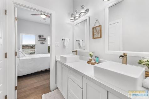 50 Whooping Crane Drive Laguna Vista TX 78578