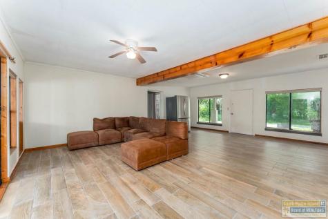 150 S Valencia Bayview TX 78566