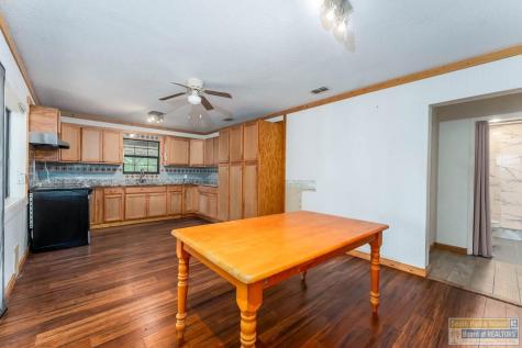 150 S Valencia Bayview TX 78566