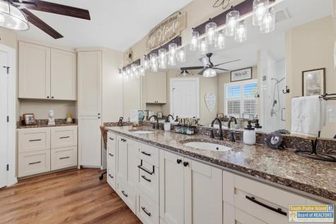 39785 Palm Drive Bayview TX 78566