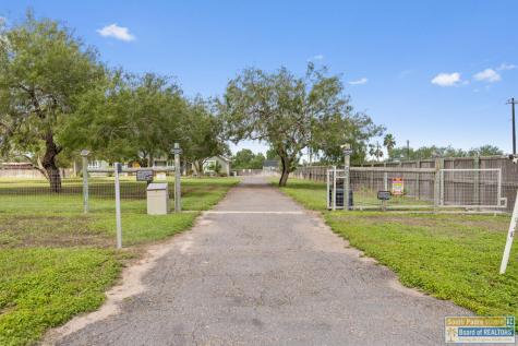 39785 Palm Drive Bayview TX 78566