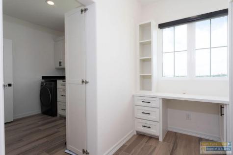 302 Captain Kidd Port Isabel TX 78578