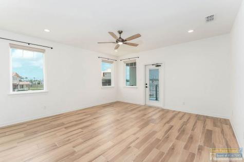 302 Captain Kidd Port Isabel TX 78578
