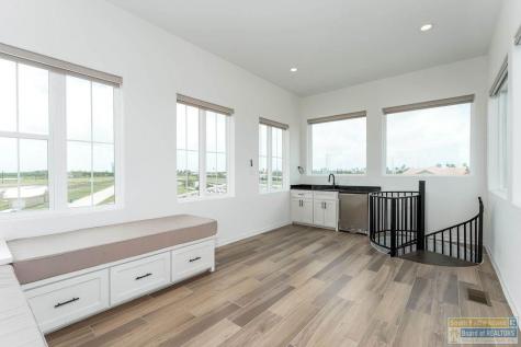 302 Captain Kidd Port Isabel TX 78578