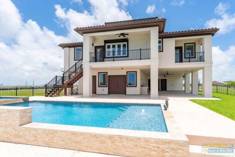 302 Captain Kidd Port Isabel TX 78578