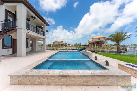 302 Captain Kidd Port Isabel TX 78578