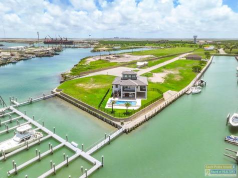 302 Captain Kidd Port Isabel TX 78578