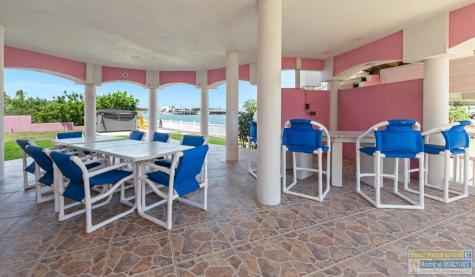 901 Trout Avenue Port Isabel TX 78578