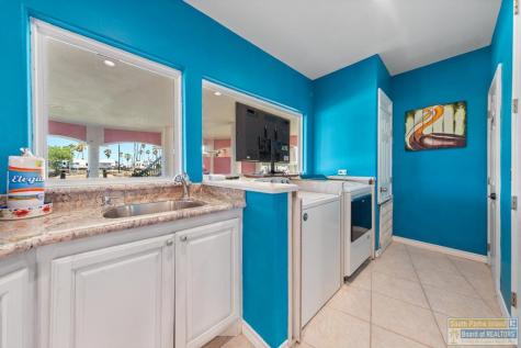 901 Trout Avenue Port Isabel TX 78578
