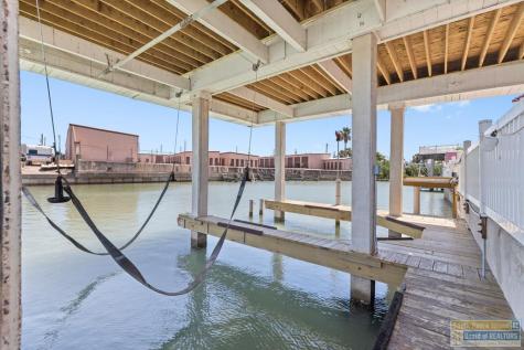 901 Trout Avenue Port Isabel TX 78578