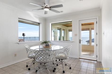 606 Beach Boulevard Laguna Vista TX 78578