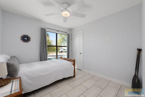 1814 Oklahoma Port Isabel TX 78575