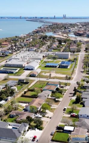 1814 Oklahoma Port Isabel TX 78575