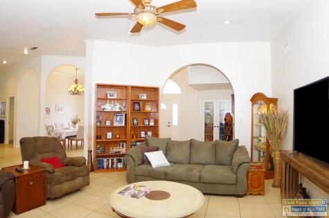 39574 Palm Drive Bayview TX 78566