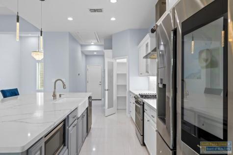 914 Palm Boulevard Laguna Vista TX 78578