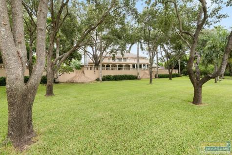 245 Calle Jacaranda Brownsville TX 78520