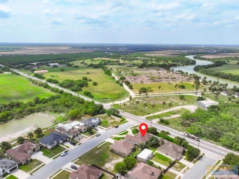 7001 Lago Vista Boulevard Brownsville TX 78520