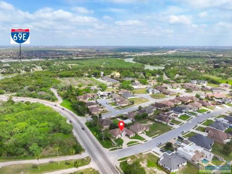 7001 Lago Vista Boulevard Brownsville TX 78520