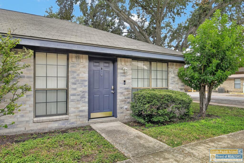 1604 Avocet Avenue Mcallen TX 78504