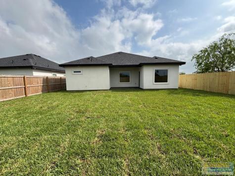 3002 Eliseo Villarreal Avenue Port Isabel TX 78578