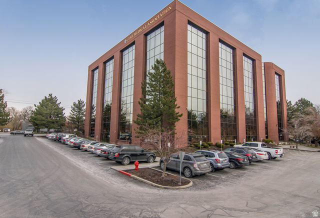 310 E 4500 S Murray UT 84107