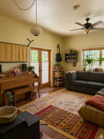 15 S 100 E Escalante UT 84726