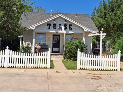 221 N 100 E Roosevelt UT 84066