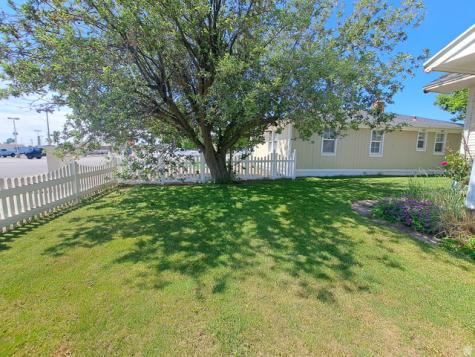 221 N 100 E Roosevelt UT 84066