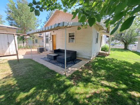 221 N 100 E Roosevelt UT 84066